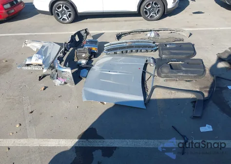 2018 Chevrolet Silverado 1500 1Lt из США, поврежденный, VIN 3GCUCRER8JG397197